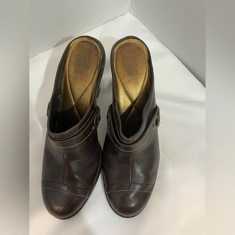 Reba clogs women’s slip on clogs Brown closed Toe low heel‎ shoes 7 1/2 M